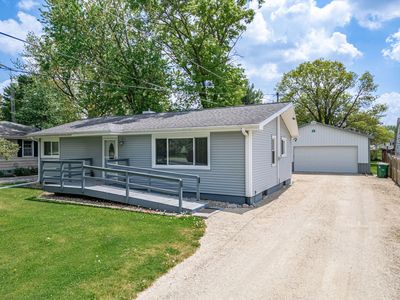 304 W Hortense Dr, Kirkland, IL, 60146