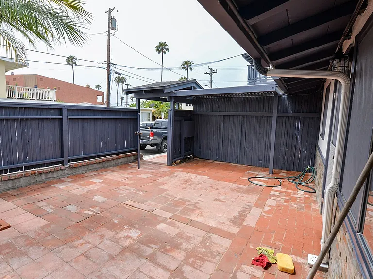 1502 Buena Vista — Photo 12