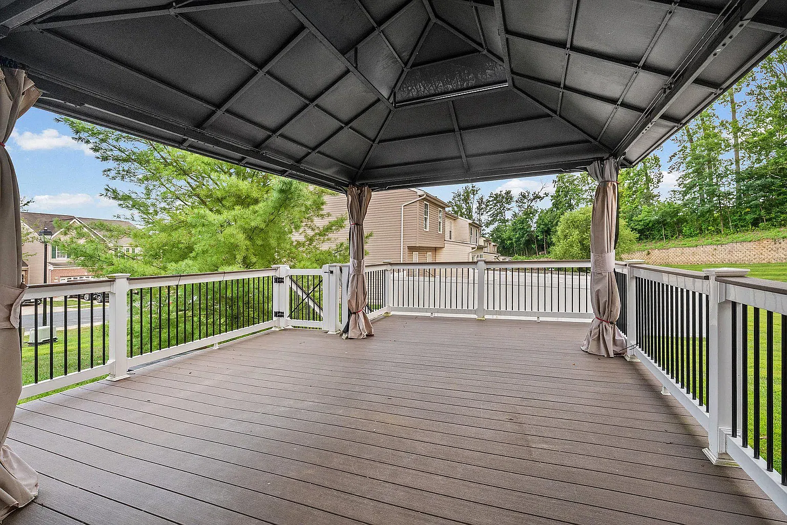 4715 Coralberry Ct — Photo 2