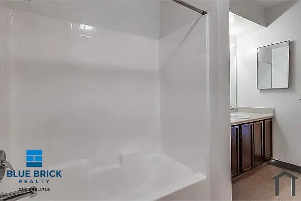 15231 Sherman Way #306 — Photo 25