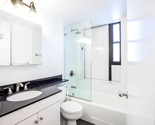 Rented by BLU Real Estate | media 9