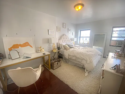 Rented by Corcoran | media 22