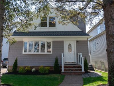 380 Grimsby St, Staten Island, NY, 10306