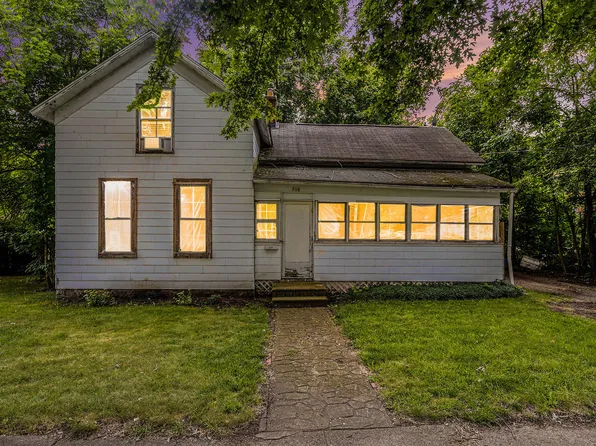 216 N 4th St, Sturgis, MI 49091