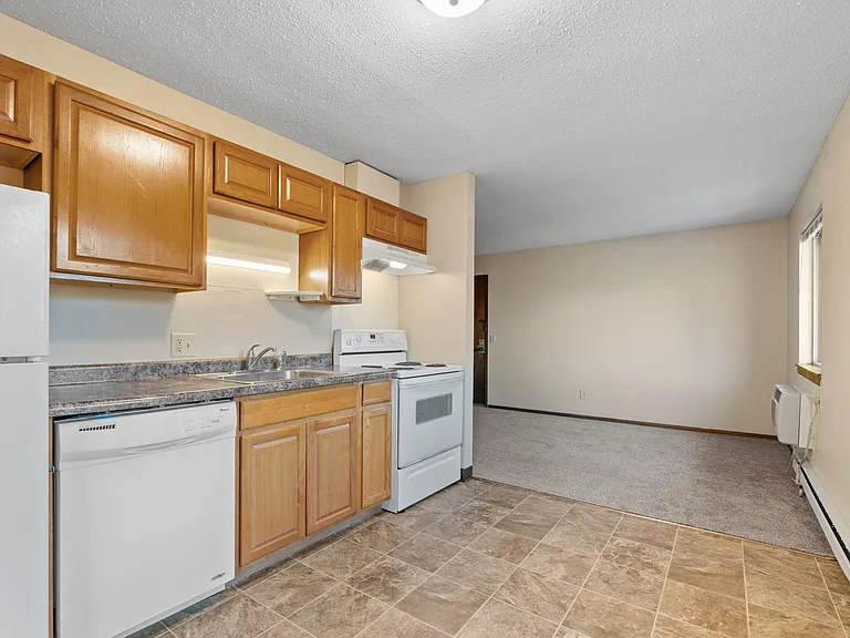 Summit Park Apartments — Photo 20