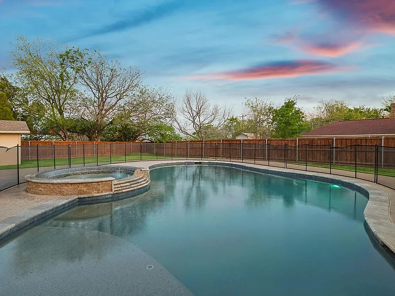 3322 Darby Ln — Photo 99