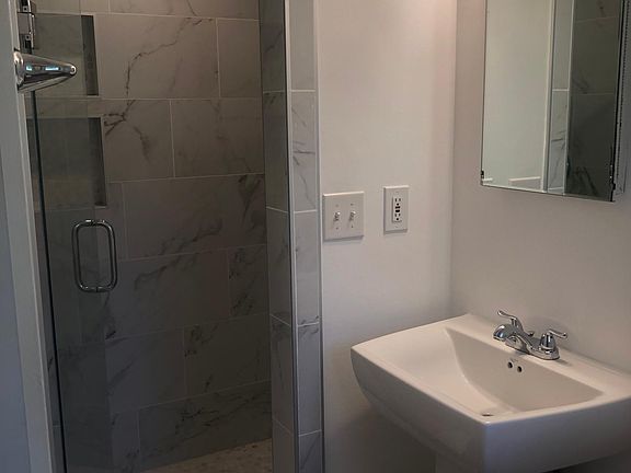 3rd image of 3800 Pace Blvd