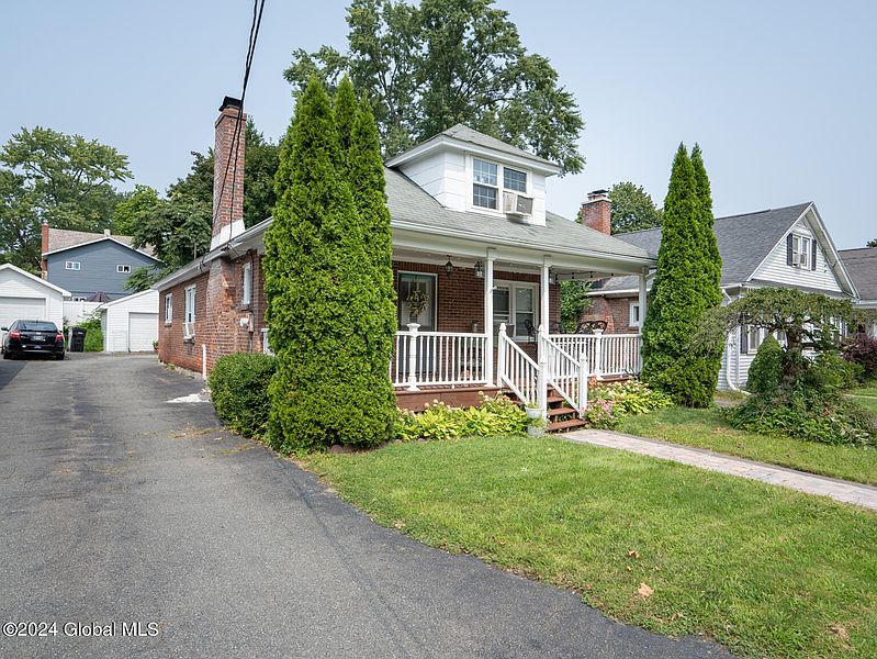 2nd image of 51 Rankin Avenue