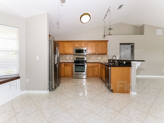 5th image of 4663 SW Atoll St