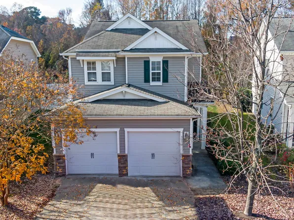 3030 Remington Oaks Cir, Cary, NC 27519