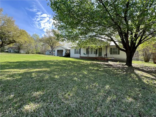 9417 N Main St, Tullos, LA 71479