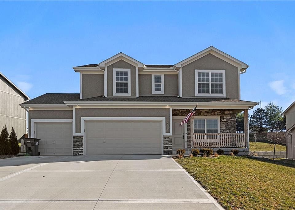 1st image of 829 SE Hillside Cir