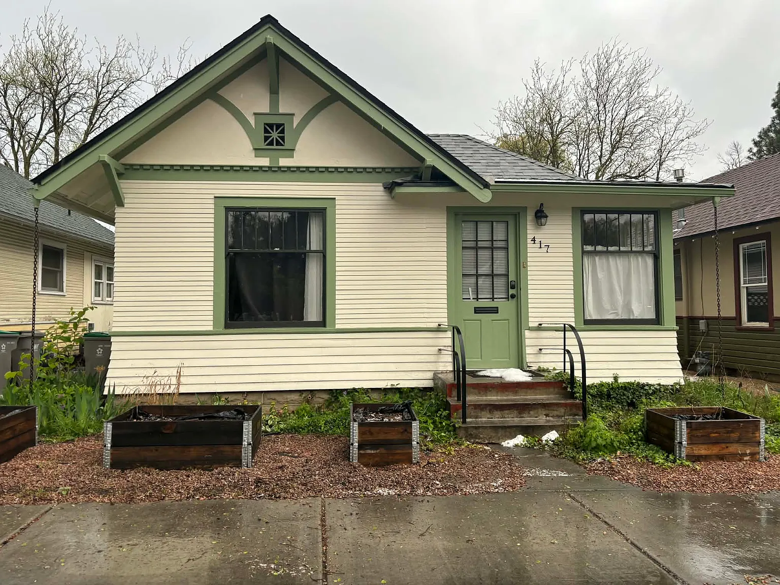2 bed, 720 sqft, $1,750 — Photo 1