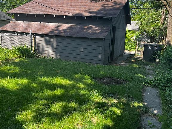 3rd image of 824 N Grant Ave