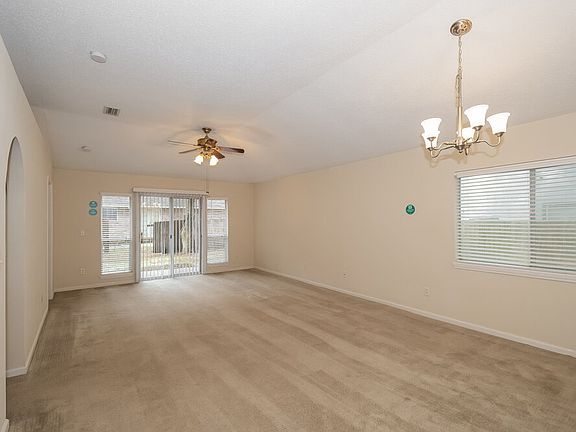 5th image of 3256 Ayrshire St