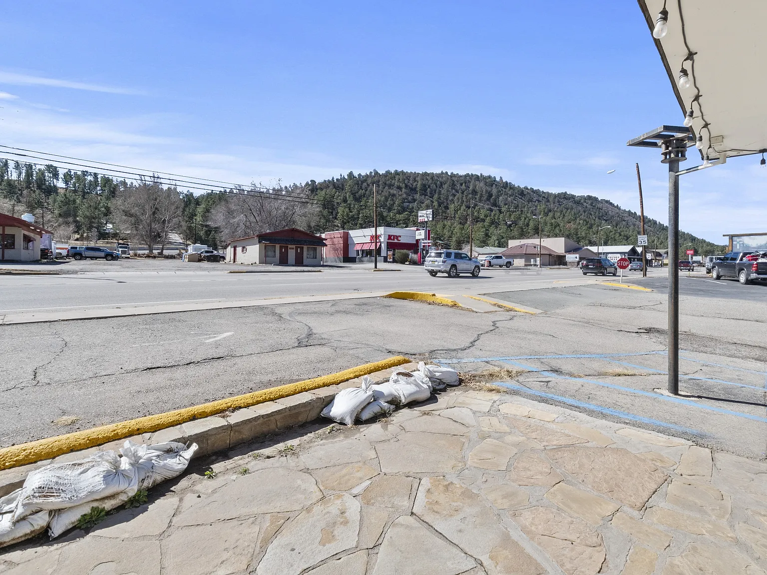 360 Sudderth Drive - 1 — Photo 4