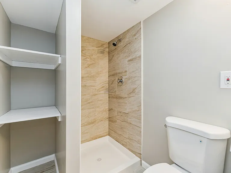 4804 Wrenwood Ave — Photo 20