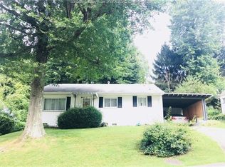 942 Poplar St, Saint Albans, WV 25177