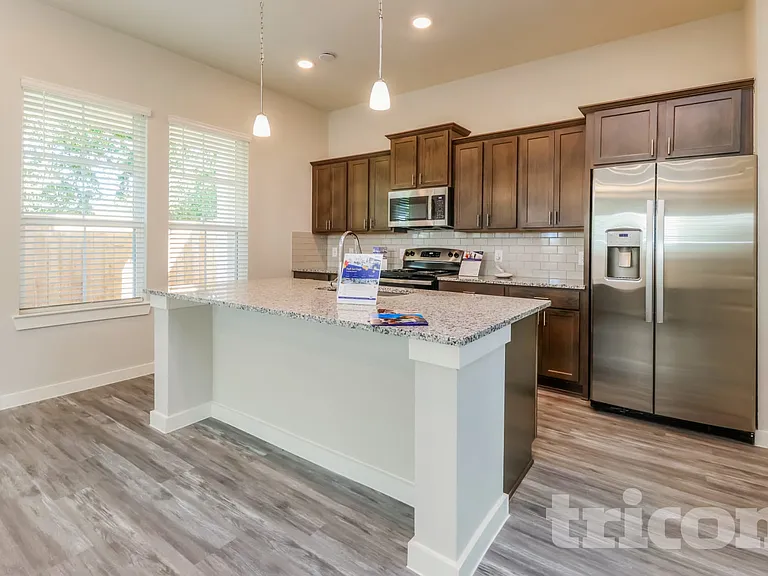 9835 Willow Creek Commerce Dr #504 — Photo 4