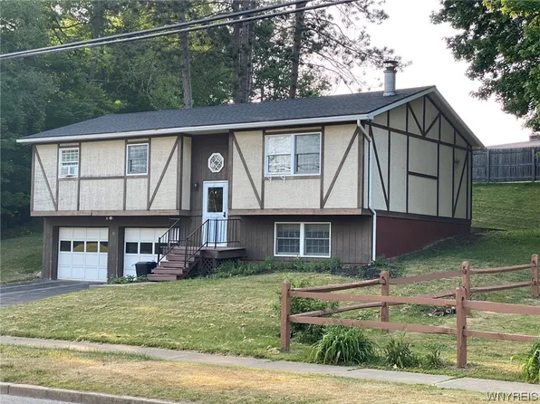 (undisclosed Address), Allegany, NY 14706
