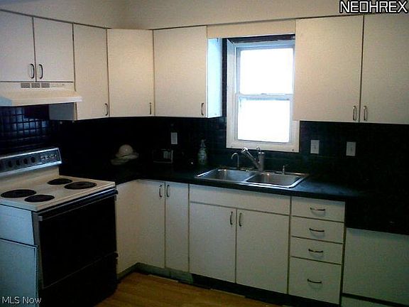 2nd image of 35800 Matoma Blvd