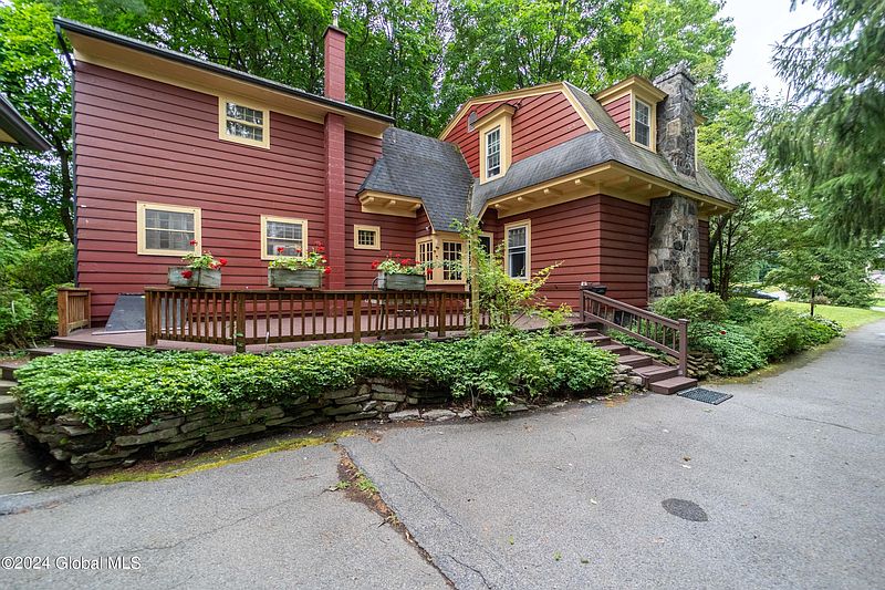 2nd image of 404 S Melcher Street