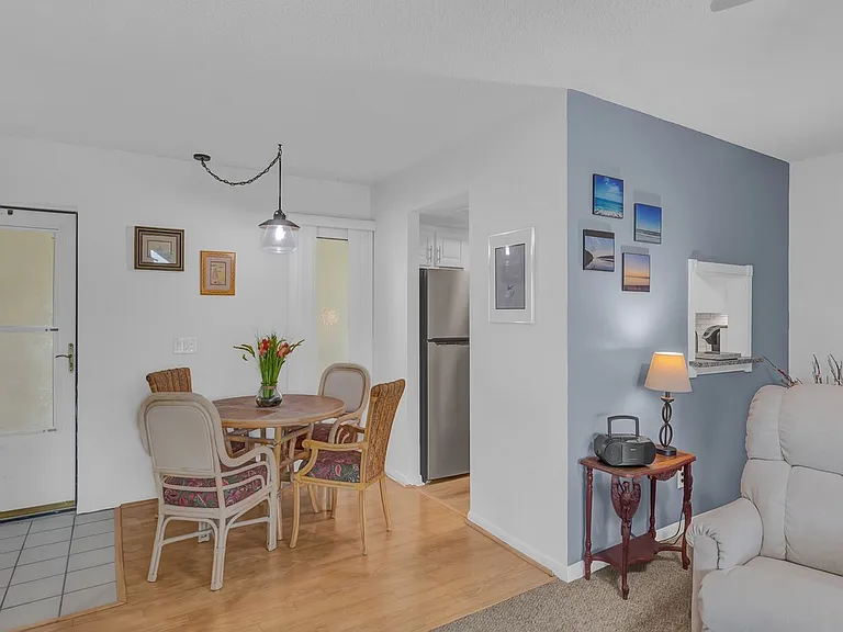 1860 Robalo Dr #203A — Photo 6