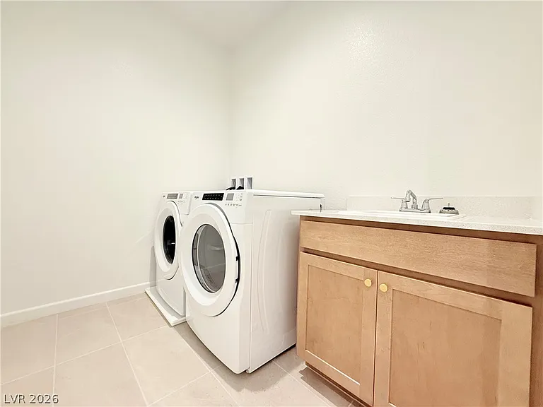 659 Fortis Creek St — Photo 31