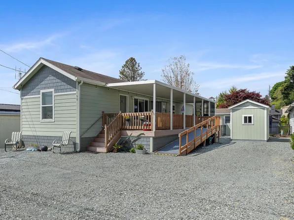 105 10th St, Garibaldi, OR 97118