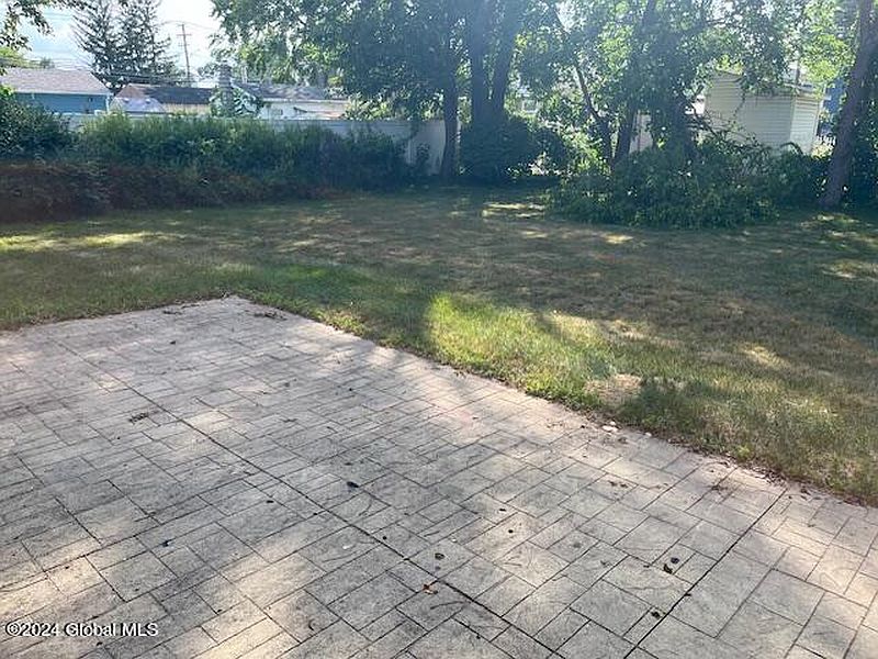 5th image of 2729 Van Dyke Avenue