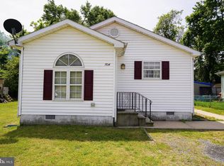 704 Ebenezer Dr, Salisbury, MD 21801