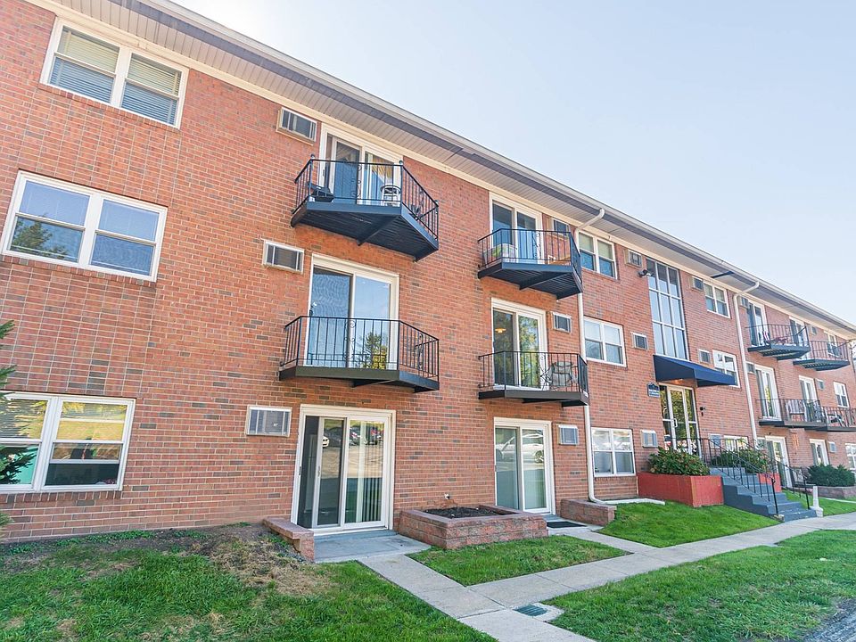 Sherman Court Apartments 711 W Bridge St Phoenixville PA Zillow