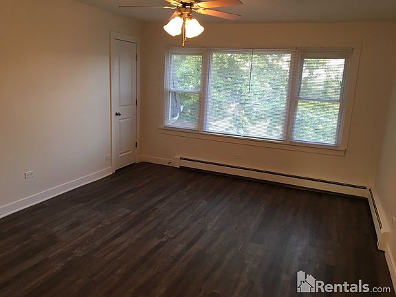3rd image of 9840 El Cameno Ln