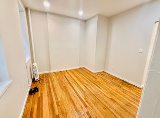 228 W 24th St APT 1R, New York, NY 10011