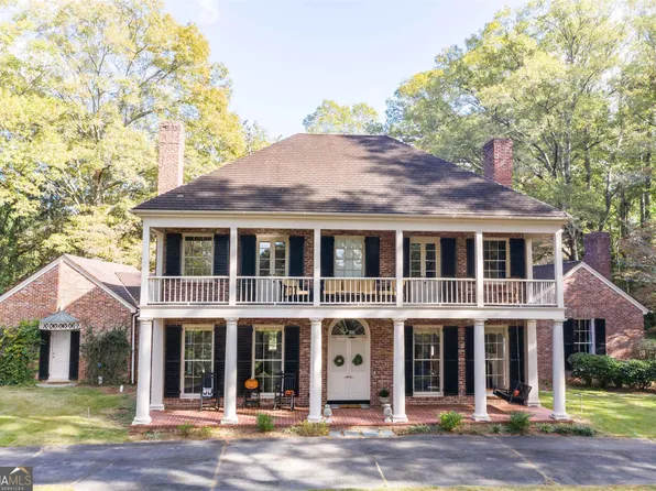 113 Old Wells Rd, West Point, GA 31833