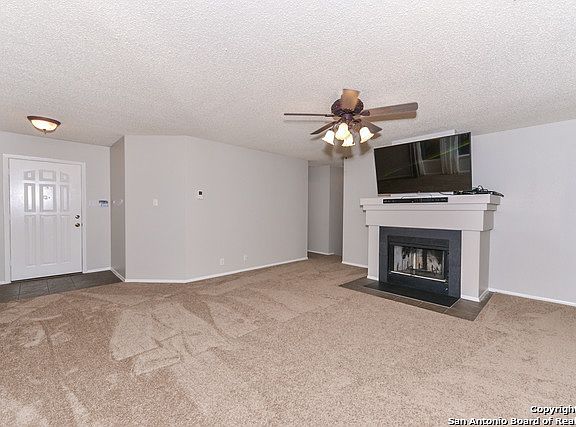5th image of 9514 Wicklow Dr