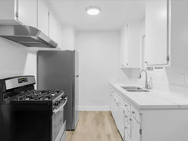 6119 Brynhurst Ave — Photo 3
