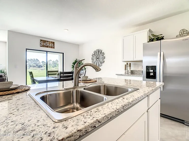 2243 Capital Dr SE — Photo 20