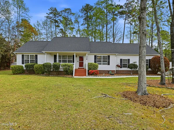 326 Knollwood Drive, Hampstead, NC 28443