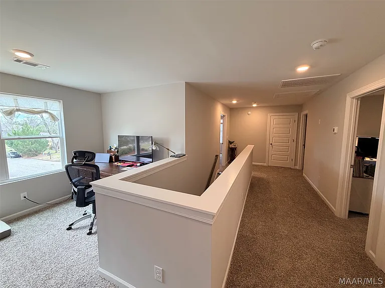1620 Rosemary Park — Photo 27