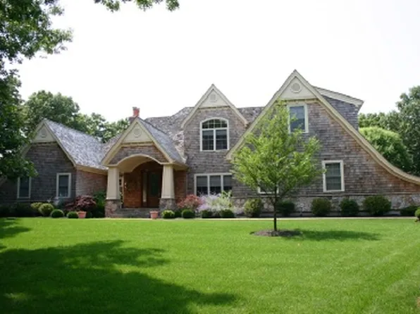 https://photos.zillowstatic.com/fp/e27816c1a0ba0eab98b0ee4c1b95254f-p_e.webp
