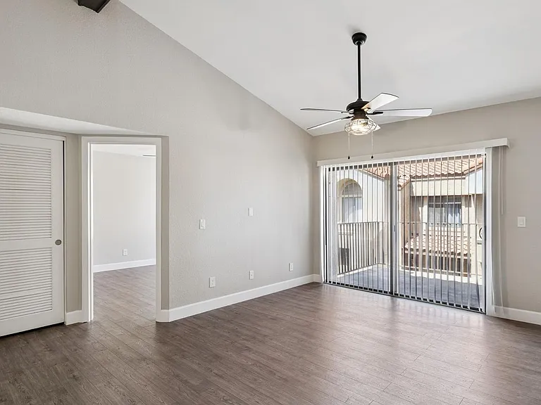 1905 E University Dr #210 — Photo 14
