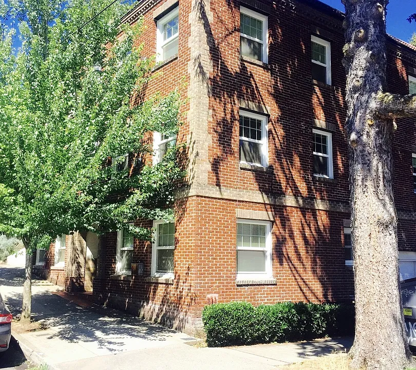 T0108 - Laurelview Apartments