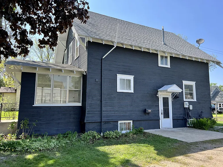 Exterior Right