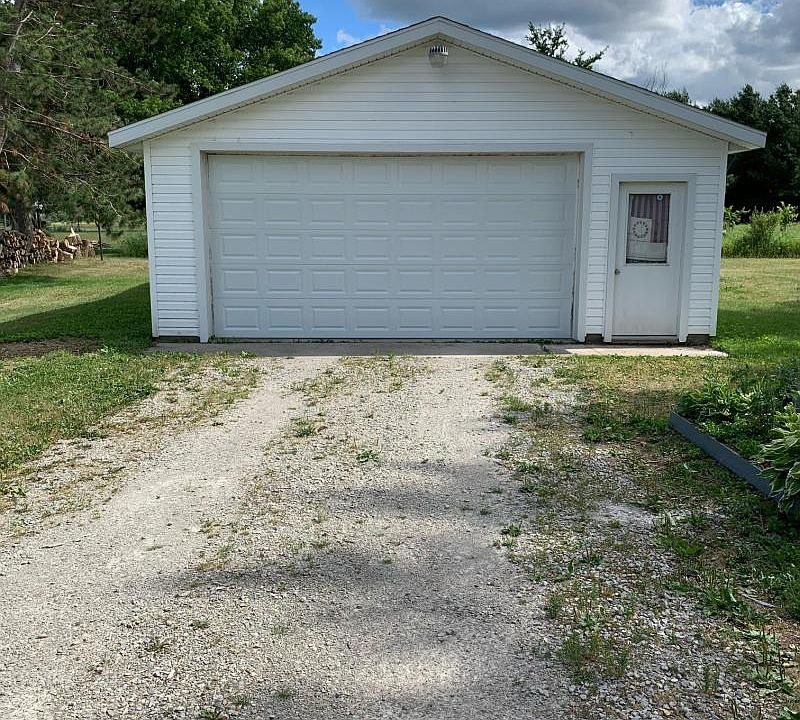 2126 Tomlinson Rd, Caro, MI 48723 Zillow