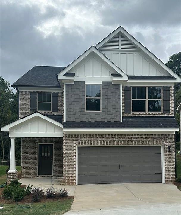 1st image of 427 Dogwood Dr