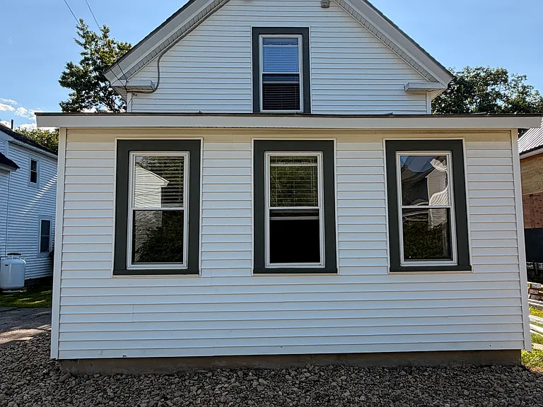 10 Green Ct — Photo 1