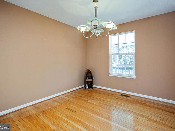 4th image of 7791 Montgomery Mews Ct