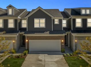 4801 Glenora Dr, Lake Orion, MI 48359