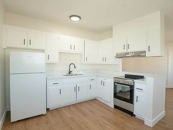 4th image of 825 W 167th St